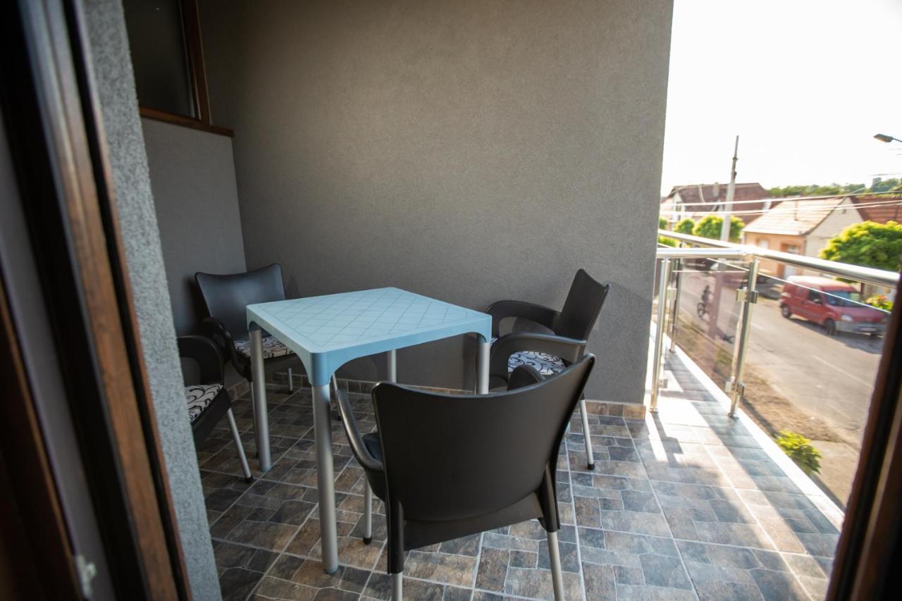 Vila Todorovic Bela Crkva  Exteriör bild