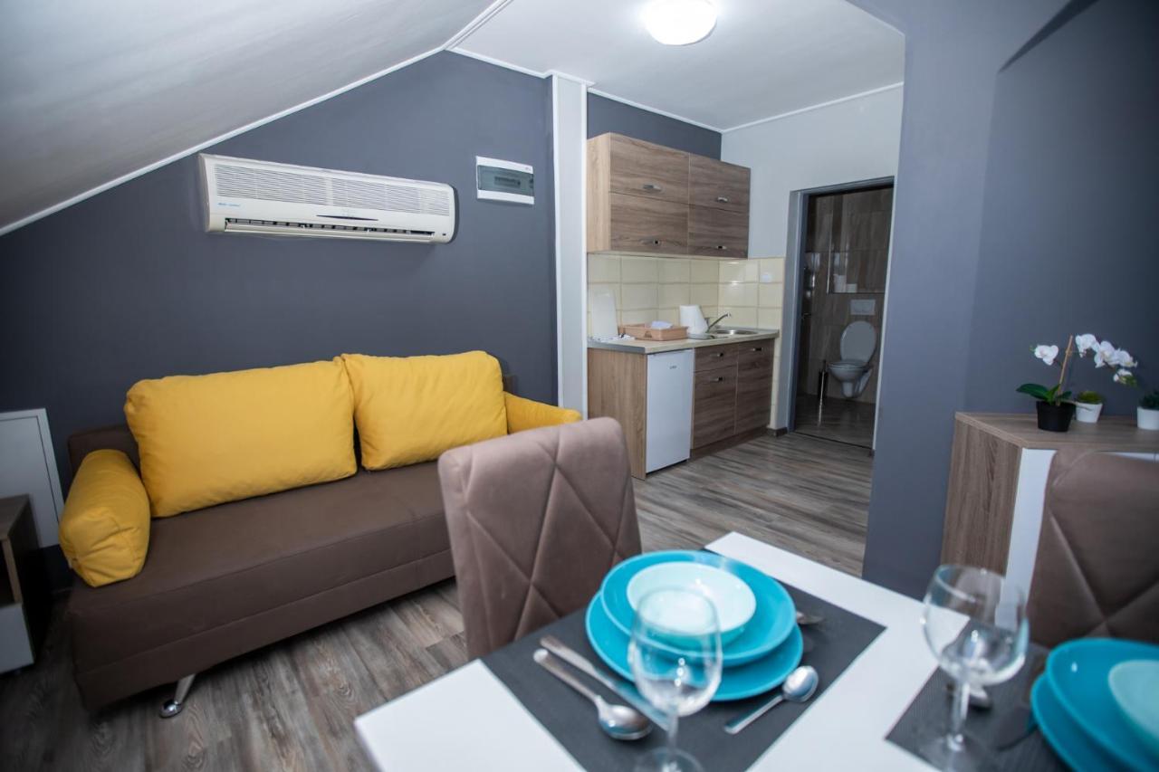 Vila Todorovic Bela Crkva  Exteriör bild